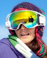RideOn滑雪镜：仅靠眼神就能控制AR