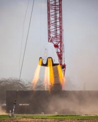 SpaceX公司测试载人飞船：可搭乘7名宇航员