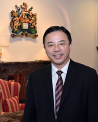 美国籍华人科学家张翔教授正式获任为香港大学第16任校长